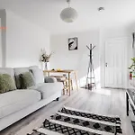 Rodney House - Perfect For Large Groups - Liverpool City Centre - Stag Hen Work Stays